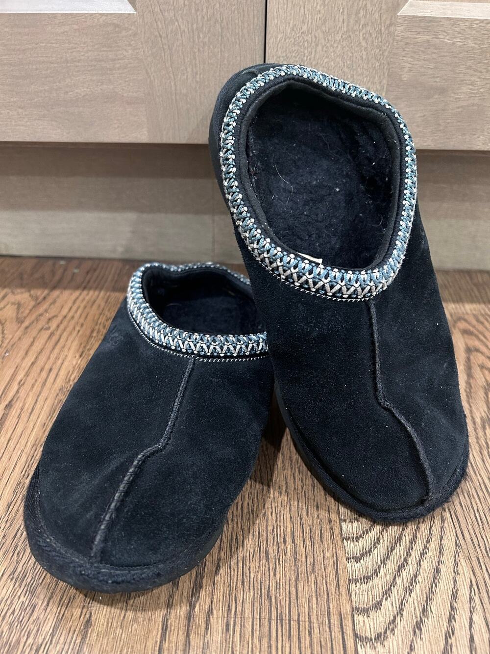 UGG Tasman Slippers Black Suede Mule Cozy Clog Shoes US 5 Coquette Chill Comfy